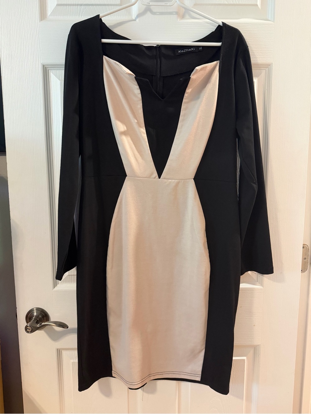 Black and Cream Long-Sleeve V-Panel Dress